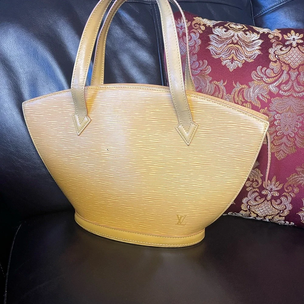 Elegant Louis Vuitton Epi Saint Jacques Tote Bag - Picture 2 of 12